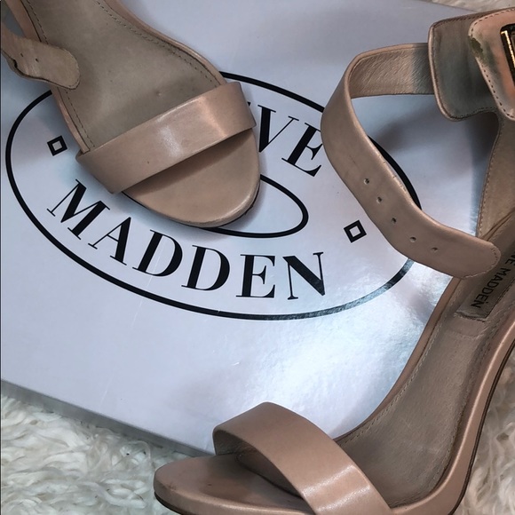 Shoes - Picture 3 of 4